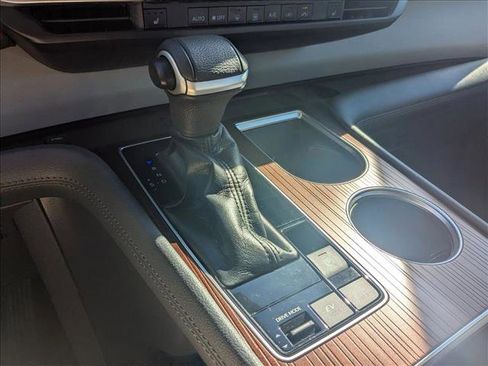 Used 2021 Toyota Sienna XLE image 16