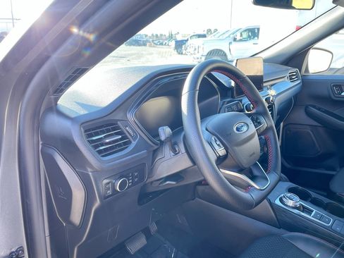 Used 2025 Ford Escape ST-Line w/ Equipment Group 301A image 24