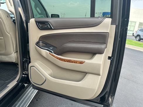 Used 2015 Chevrolet Suburban LTZ AWD/4WD image 39
