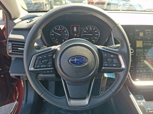 Used 2025 Subaru Outback Premium image 19