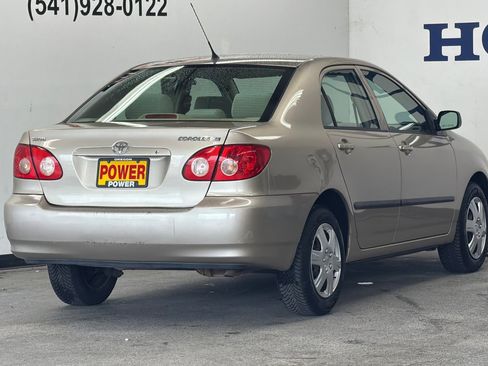 Used 2005 Toyota Corolla CE image 3