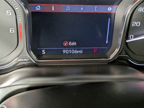 Used 2021 GMC Sierra 1500 AT4 w/ Technology Package image 22