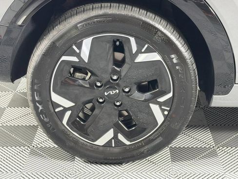 Used 2025 Kia Niro Wind w/ Wind Preserve Package FWD image 29