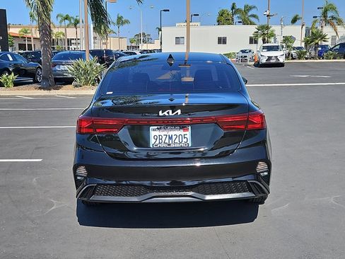 Used 2022 Kia Forte LXS image 7