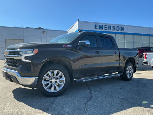 Certified 2023 Chevrolet Silverado 1500 LT AWD/4WD image 3