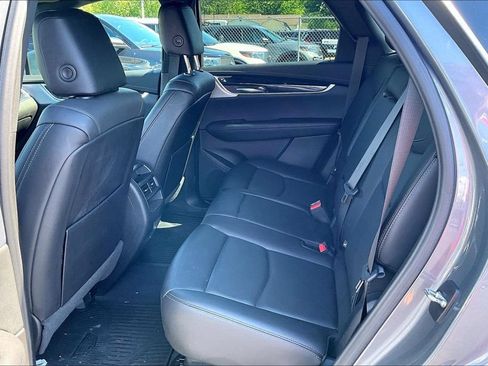 Used 2021 Cadillac XT5 Premium Luxury AWD/4WD image 11