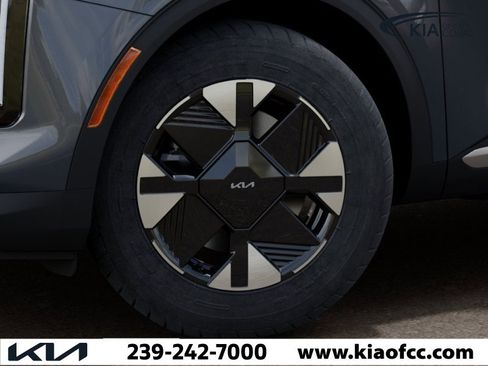 New 2026 Kia Sportage LX image 9