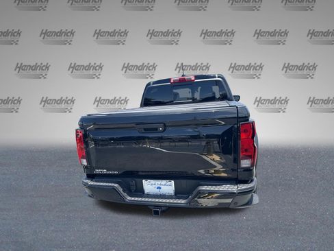 Used 2024 Chevrolet Colorado Trail Boss w/ Technology Package AWD/4WD image 9