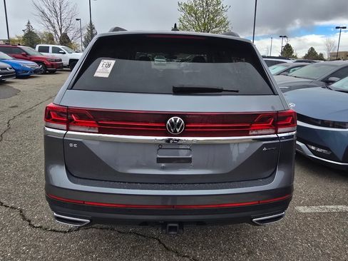 Used 2024 Volkswagen Atlas SE image 15