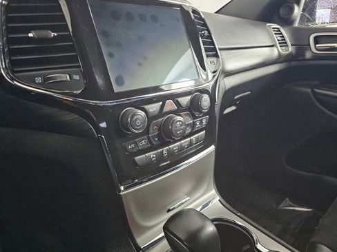 Used 2021 Jeep Grand Cherokee Altitude image 29