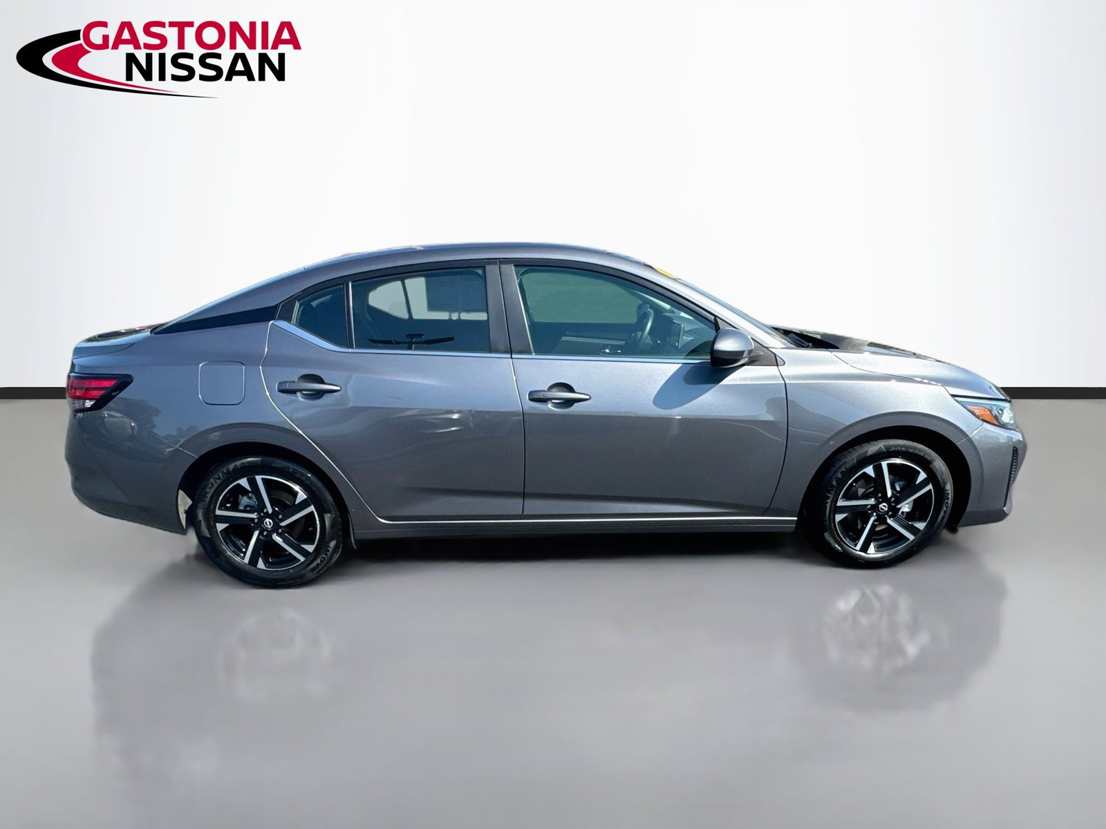 Used 2024 Nissan Sentra SV FWD image 10