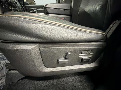 Used 2017 RAM 1500 Limited image 24