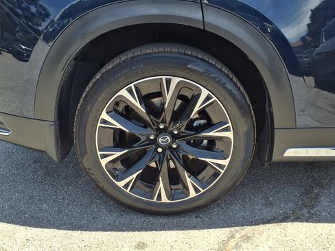 Certified 2024 MAZDA CX-90 Plug-In Hybrid w/ Premium Plus AWD/4WD image 5