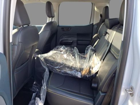 New 2026 Ford Maverick Lobo image 5