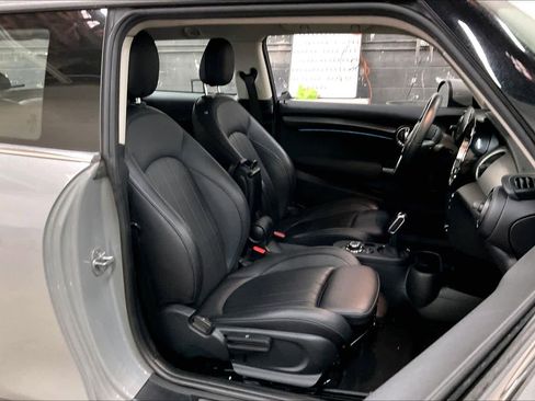 Used 2023 MINI Cooper SE image 10