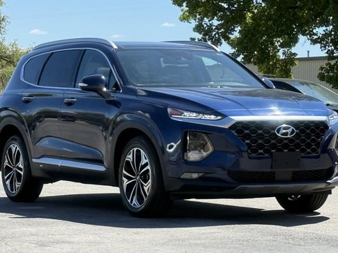 Used 2019 Hyundai Santa Fe Limited image 8