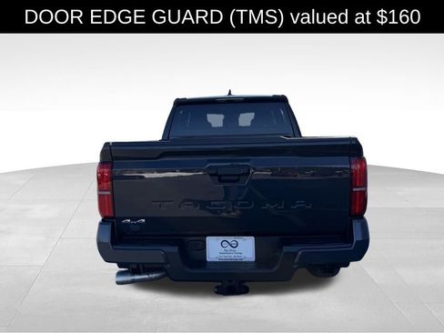 Used 2025 Toyota Tacoma SR5 image 7