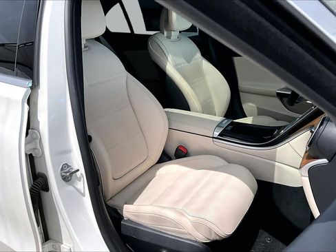 Certified 2023 Mercedes-Benz C 300 Sedan image 9
