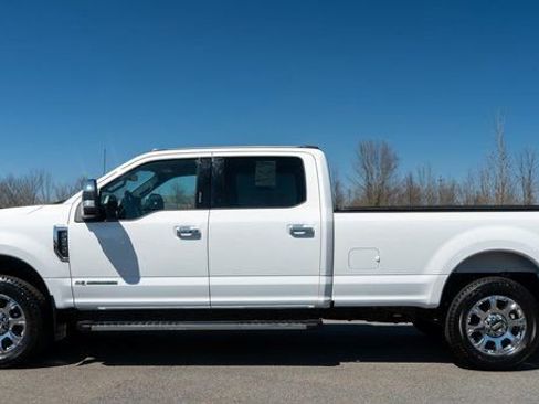Used 2022 Ford F250 Lariat w/ Lariat Ultimate Package AWD/4WD image 9