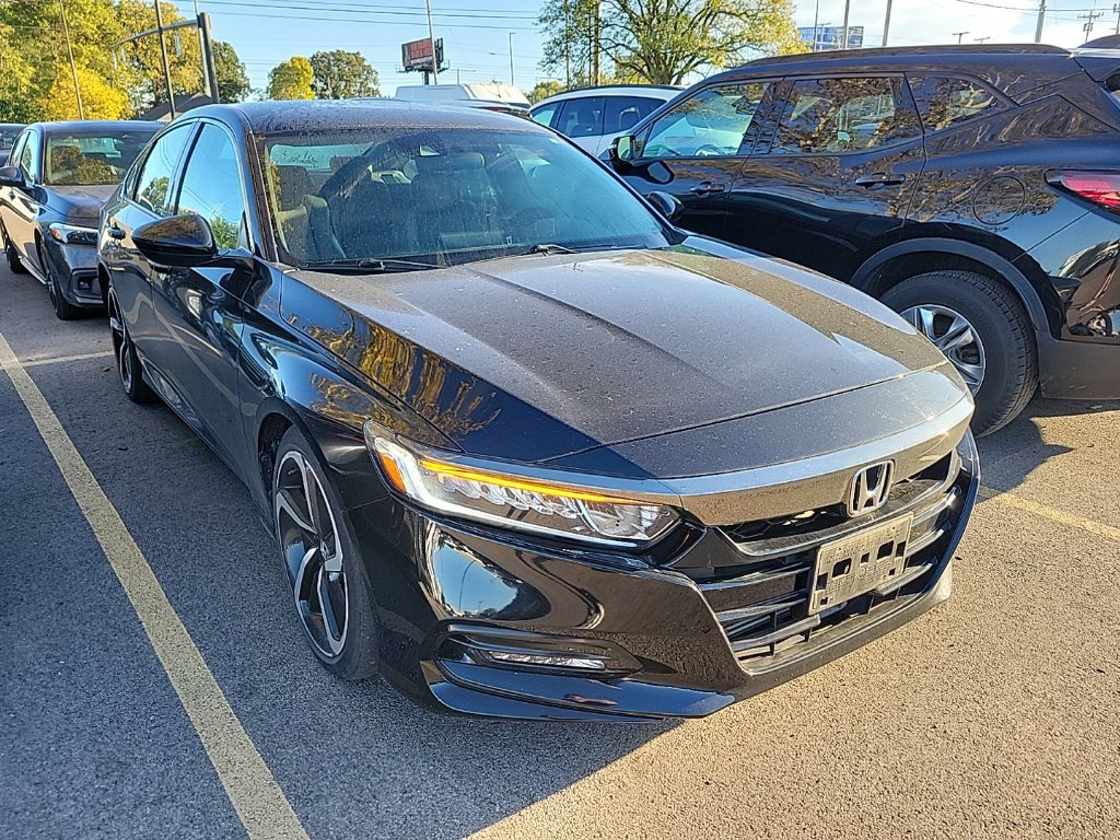 Used 2018 Honda Accord Sport image 3
