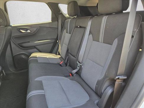 Used 2025 Chevrolet Blazer LT AWD/4WD image 18