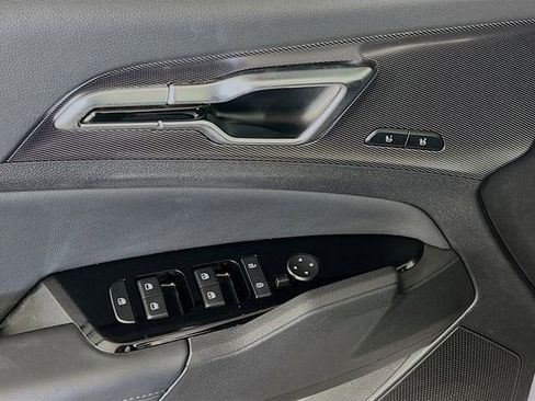 Used 2024 Kia Sportage SX image 12
