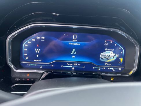 Used 2024 Chevrolet Silverado 2500 High Country w/ Technology Package image 16