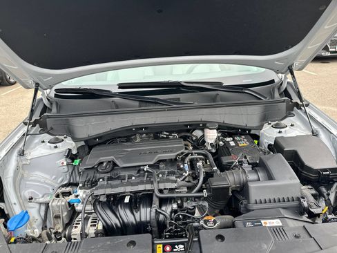 Used 2025 Hyundai Kona SEL AWD/4WD image 39
