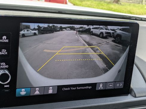 Used 2023 Honda Pilot Touring image 23