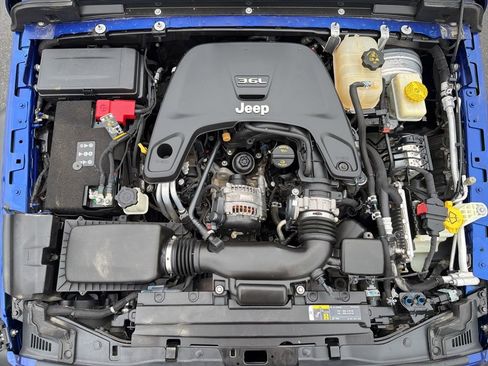 Used 2019 Jeep Wrangler Unlimited Sport S image 9