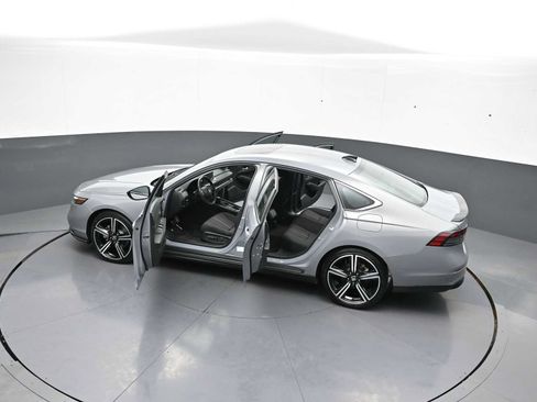 Used 2024 Honda Accord Sport image 30