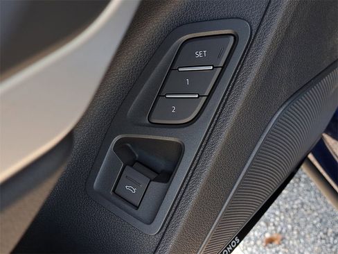 New 2025 Audi Q3 2.0T Premium image 21