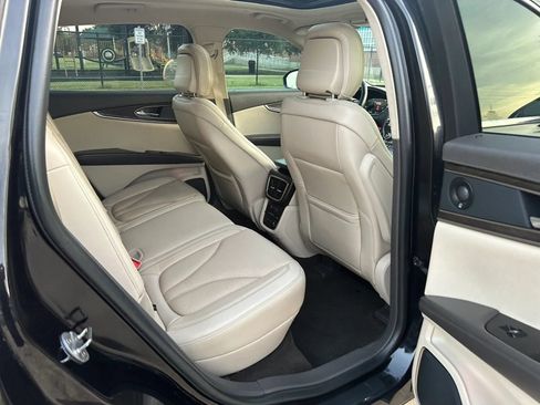 Used 2020 Lincoln Nautilus Reserve w/ Equipment Group 201A FWD image 24