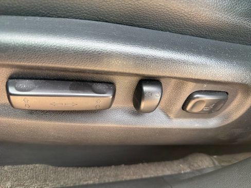 Used 2013 Honda Pilot Touring image 23