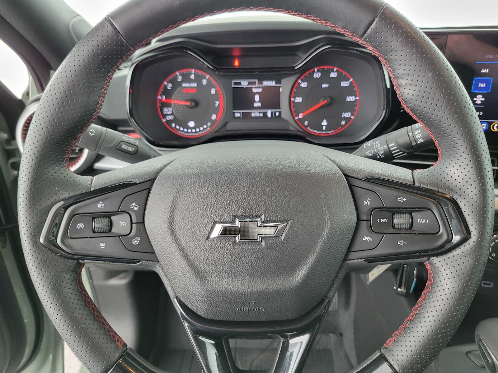 Used 2024 Chevrolet Trax RS FWD image 22