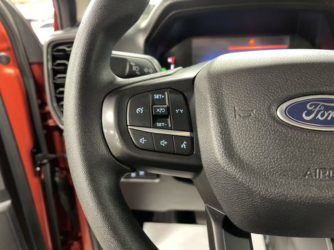 Used 2024 Ford Ranger XL image 17