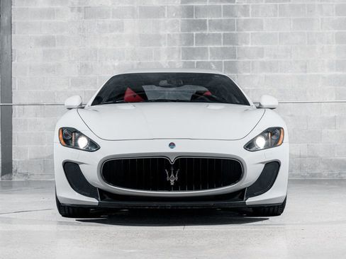 Used 2012 Maserati GranTurismo MC RWD image 3
