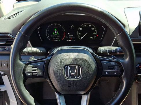 Used 2024 Honda Pilot Touring image 22