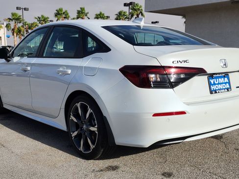 Used 2026 Honda Civic Sport Touring image 7