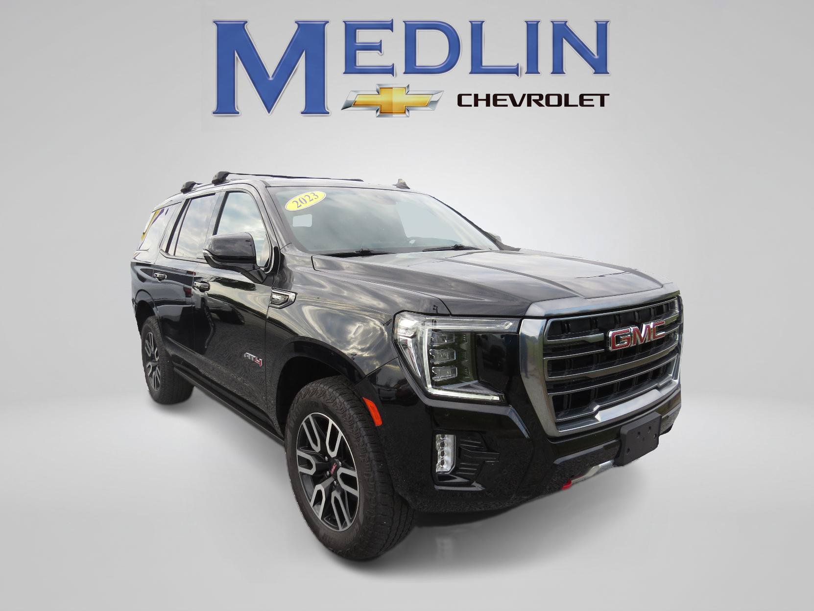 Used 2023 GMC Yukon AT4 AWD/4WD image 5