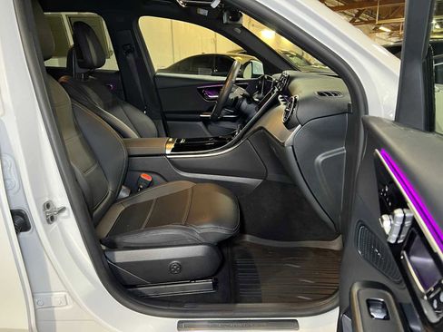 Certified 2025 Mercedes-Benz GLC 300 4MATIC image 12