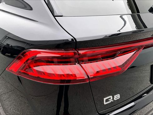 Used 2020 Audi Q8 Premium Plus image 27