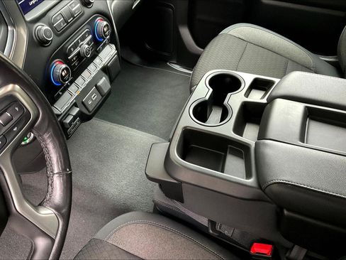 Used 2019 Chevrolet Silverado 1500 LT w/ All-Star Edition AWD/4WD image 22
