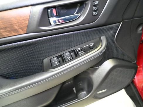 Used 2016 Subaru Outback 2.5i Limited image 26