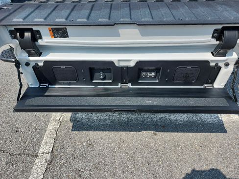 Used 2025 GMC Sierra 1500 Denali Ultimate AWD/4WD image 15