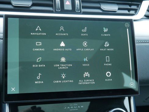 Used 2022 Jaguar XF R-Dynamic SE image 28