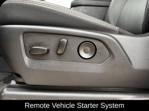 Used 2025 GMC Sierra 1500 AT4 w/ AT4 Premium Package image 22