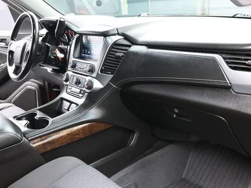 Used 2017 Chevrolet Tahoe LS AWD/4WD image 31