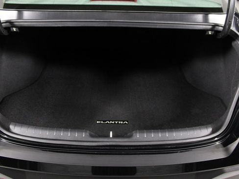 Certified 2026 Hyundai Elantra Sport FWD image 18