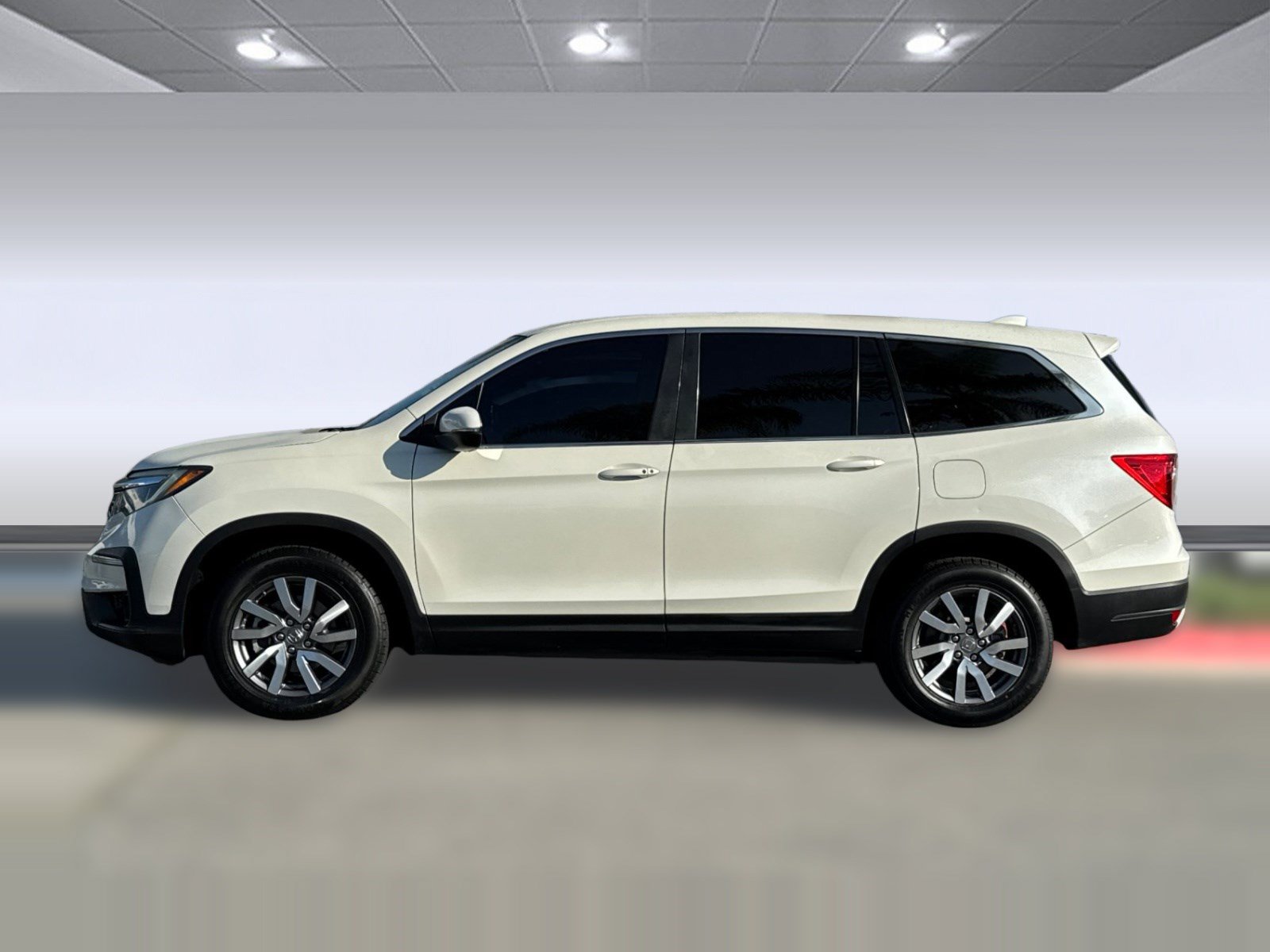 Used 2019 Honda Pilot EX image 2